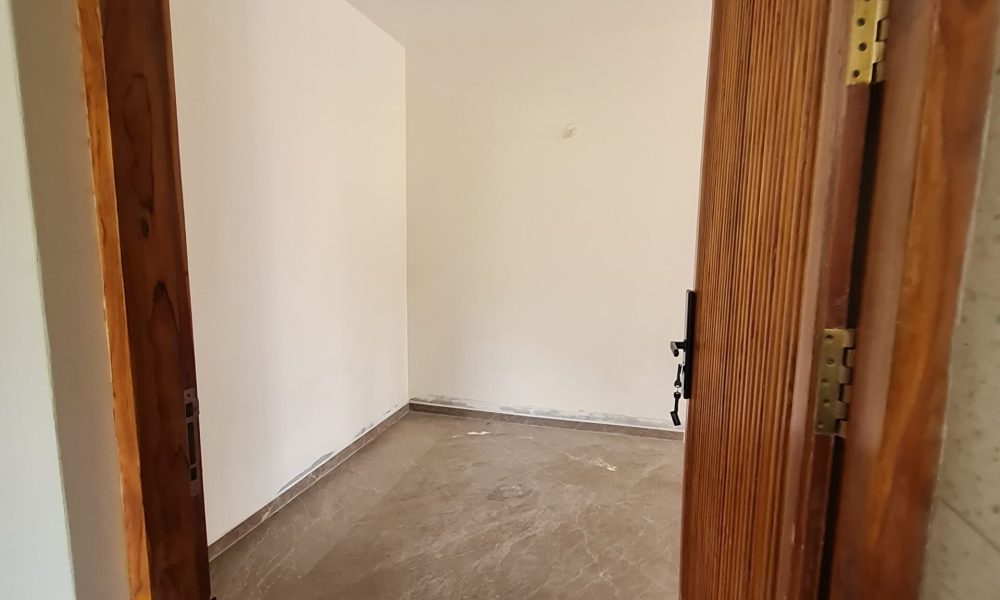 prop-1203288000000545224-8-WhatsApp-Image-2026-04-12-at-11.18.19-AM.jpeg